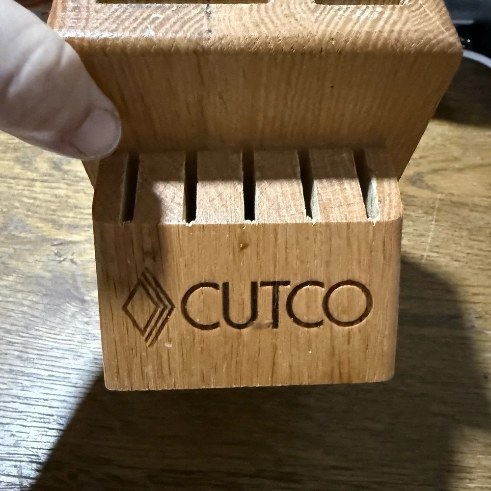 CUTCO 10-Slot Solid Wooden Block 9 Knife 1 Sharpen Storage Blade Made in USA EUC